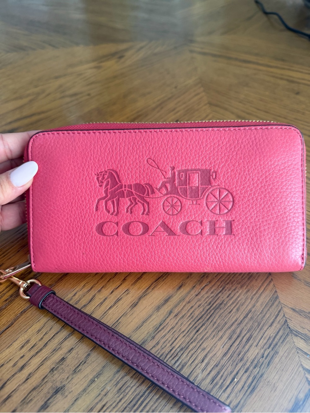 EUC COACH Raspberry Long Horse and Carriage Leather Zip Wallet Wristlet